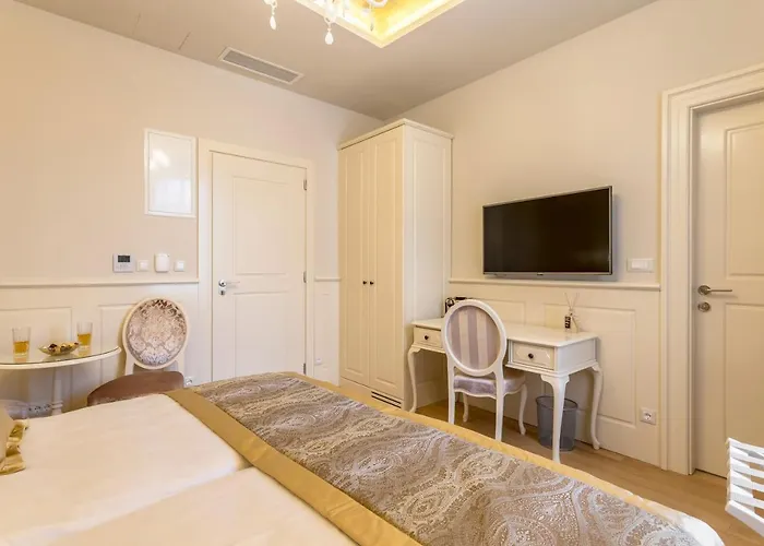 Royal Piazza بيت ضيافة سبليت